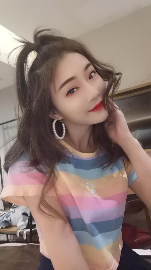 小性感温柔琪琪